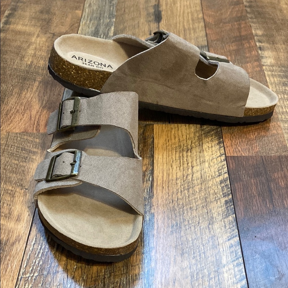 Arizona Jean Co. Tan Sandals